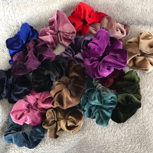 RESTOCKING SOON‼️SCRUNCHIES MYSTERY BUNDLE 🤩💖 - Picture 2 of 5
